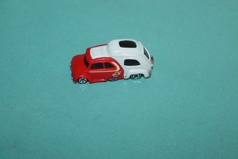7 Hot Wheels No 4