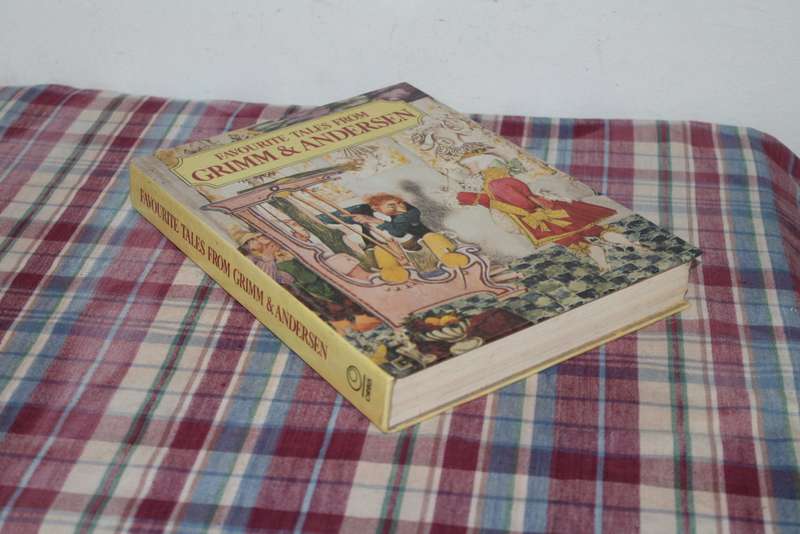 Favorite Tales from Grimm & Andersen
