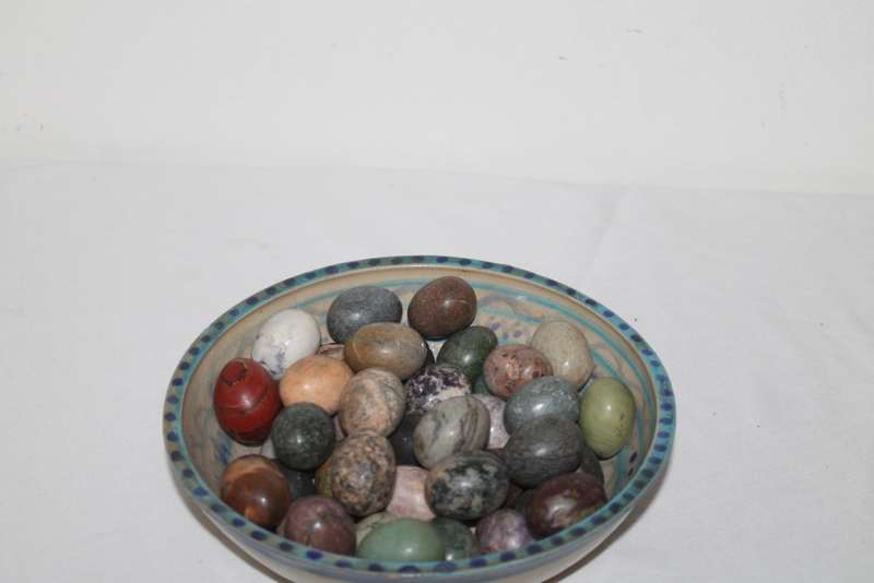 40 Stone eggs for decor