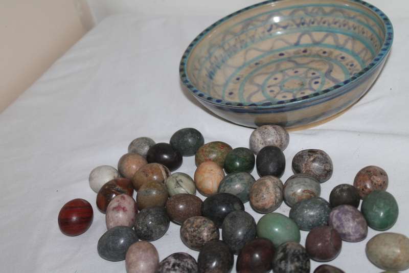 40 Stone eggs for decor