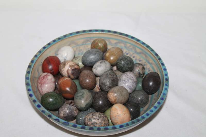 40 Stone eggs for decor