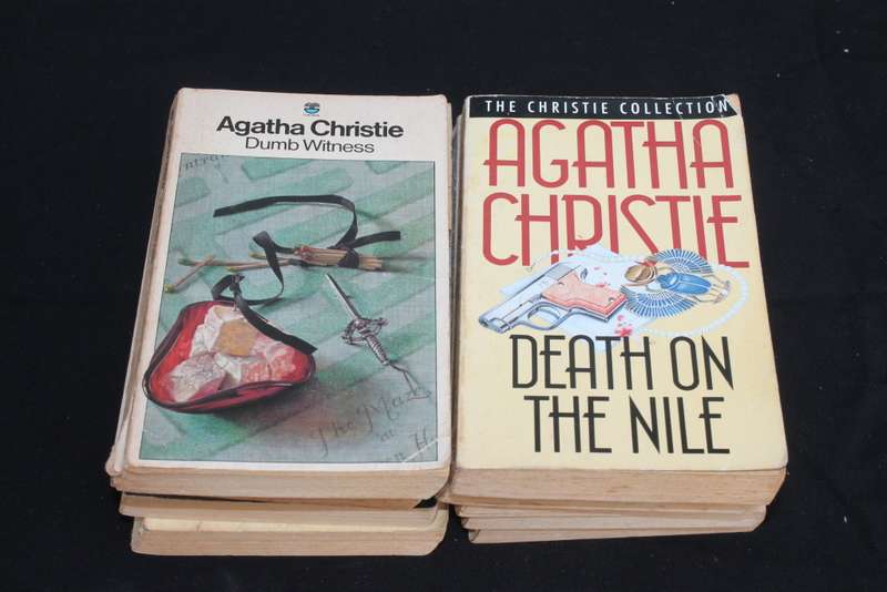 10 Agatha christie books NO 1