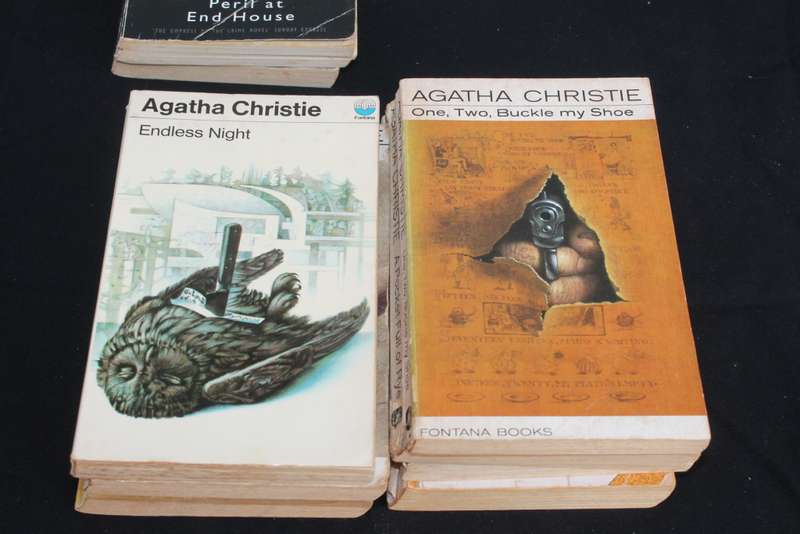 10 Agatha Christie Books No 2