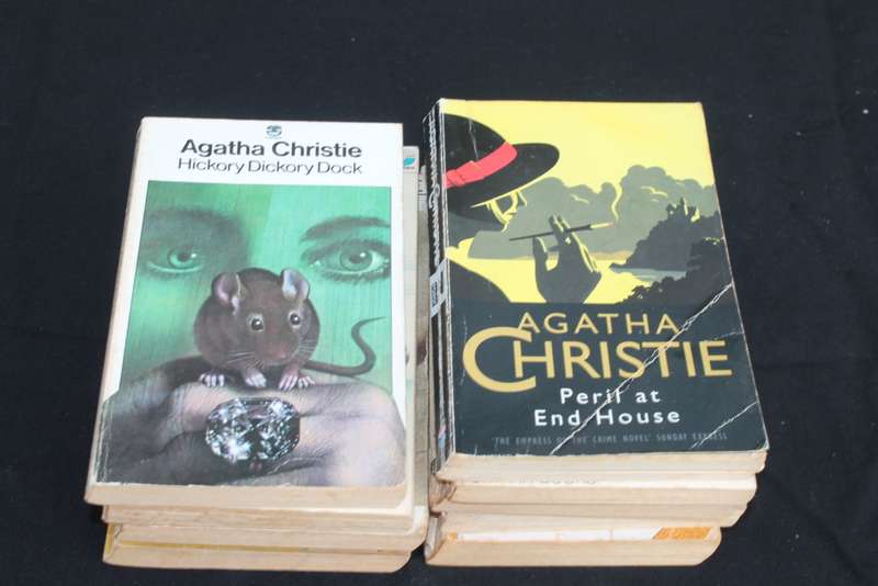 10 Agatha Christie Books No 2