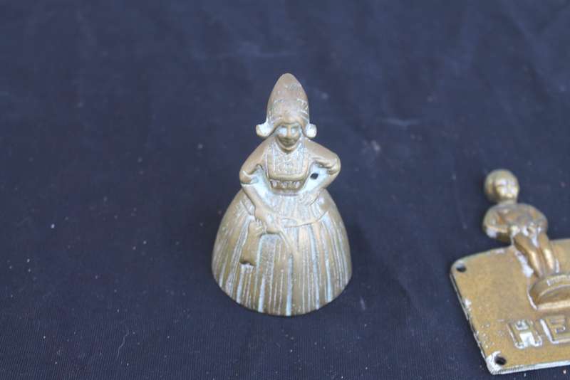 2 Brass Figures