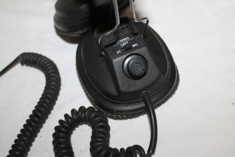 Vintage Headphones Aerial King