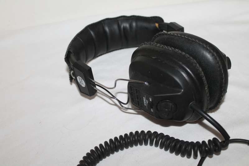 Vintage Headphones Aerial King