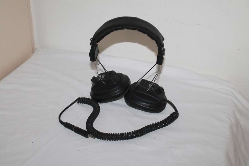 Vintage Headphones Aerial King