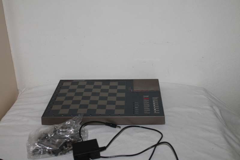 Kasparov Companion III Chess Computer Boxed