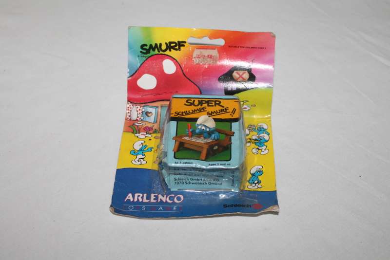 Sealed Boxed Smurf  Schooltable