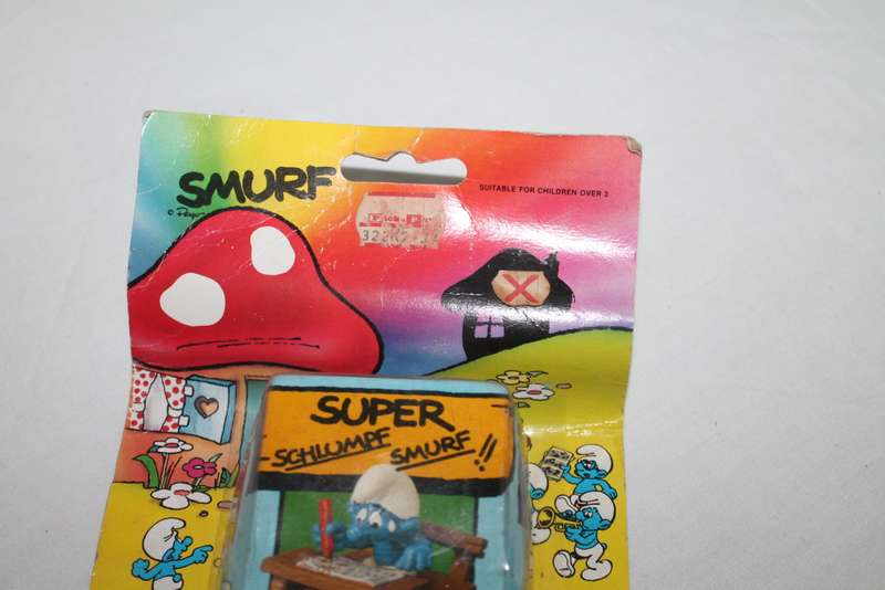 Sealed Boxed Smurf  Schooltable