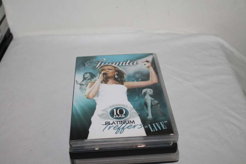 Juanita 10 Jaar Platinum Treffers