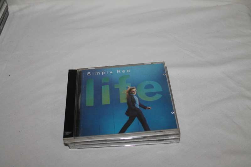 Simply Red Life