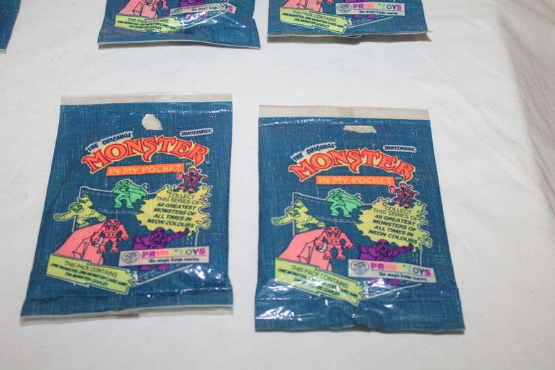 8 Sealed Packets Monsters in your Pocket