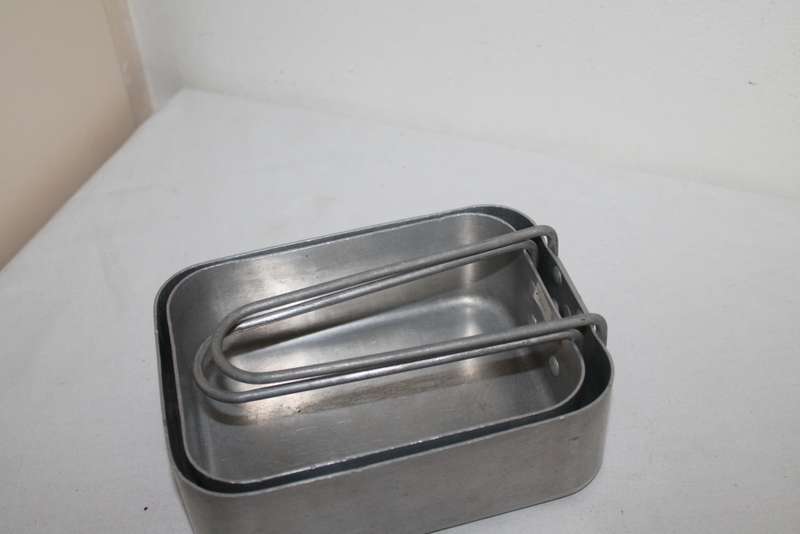 2 `vark` pans