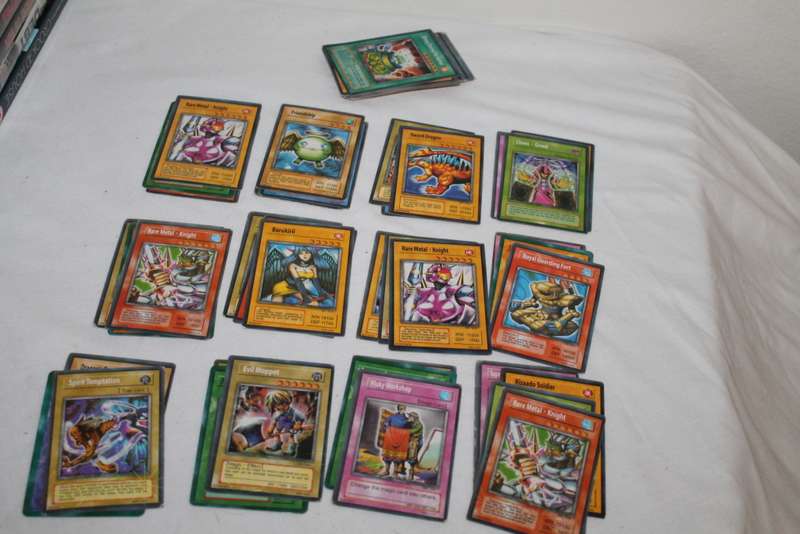 60 Yu Gi Oh Cards NO2