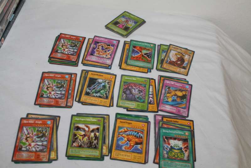 60 Yu Gi Oh Cards NO2