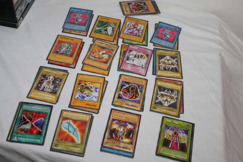 40 Yu Gi Oh Cards No 6