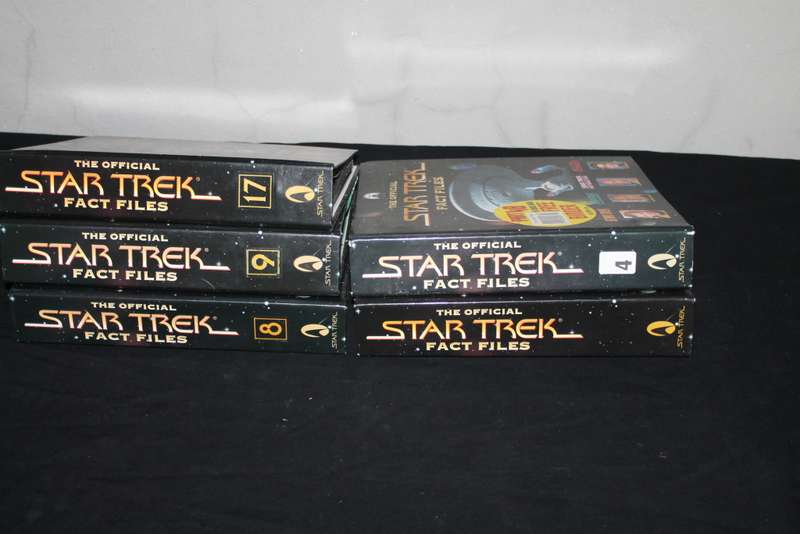 Star Trek Fact files 5 Files.
