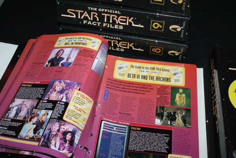 Star Trek Fact files 5 Files.
