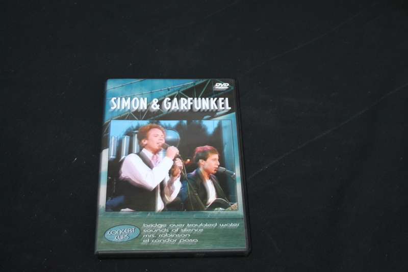 Simon & Garfunkel Concert Clips