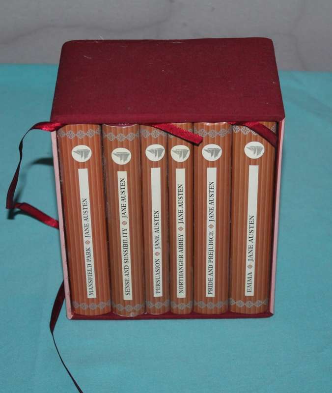 Jane Austin Collector`s Library Box Set 6 Books
