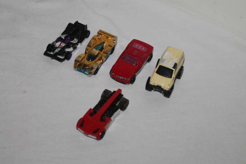 13 Assorted hot wheels