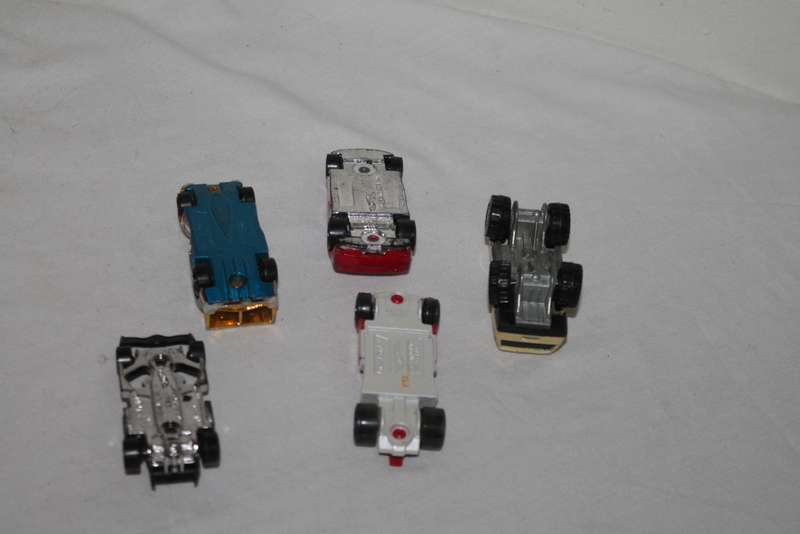 13 Assorted hot wheels