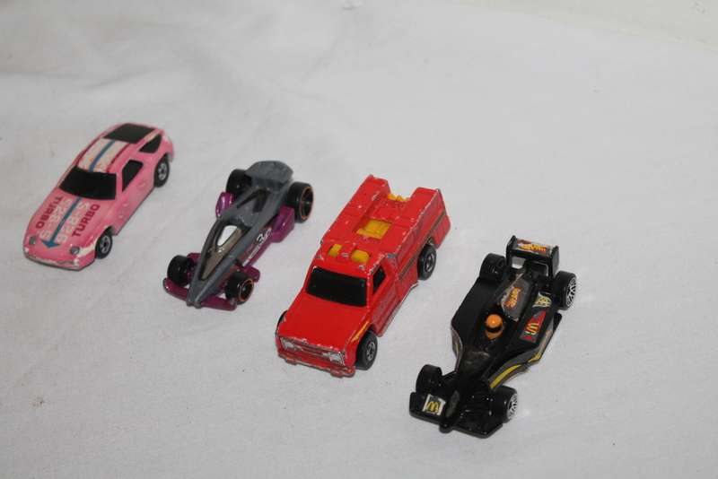 13 Assorted hot wheels