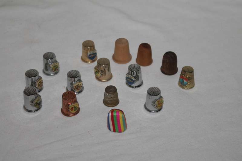 14 Assorted thimbles