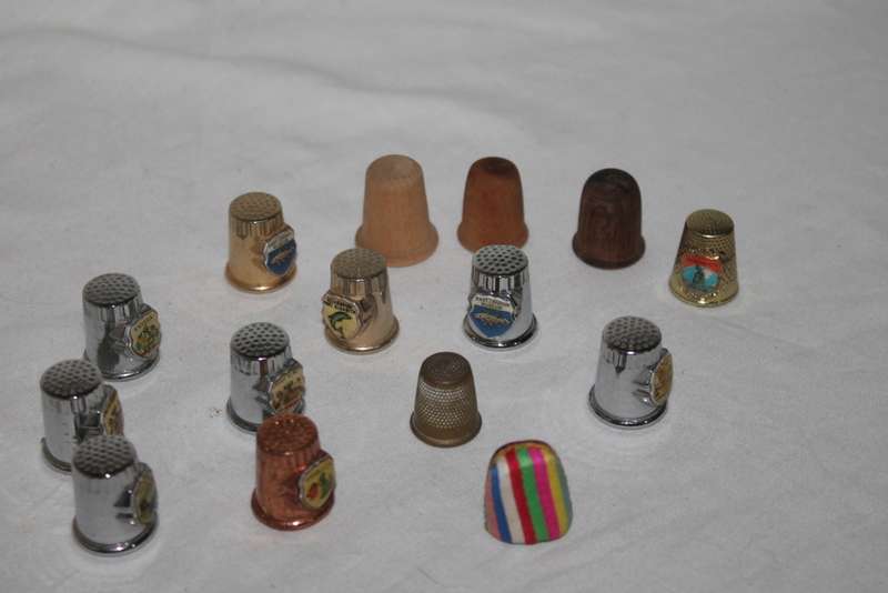 14 Assorted thimbles