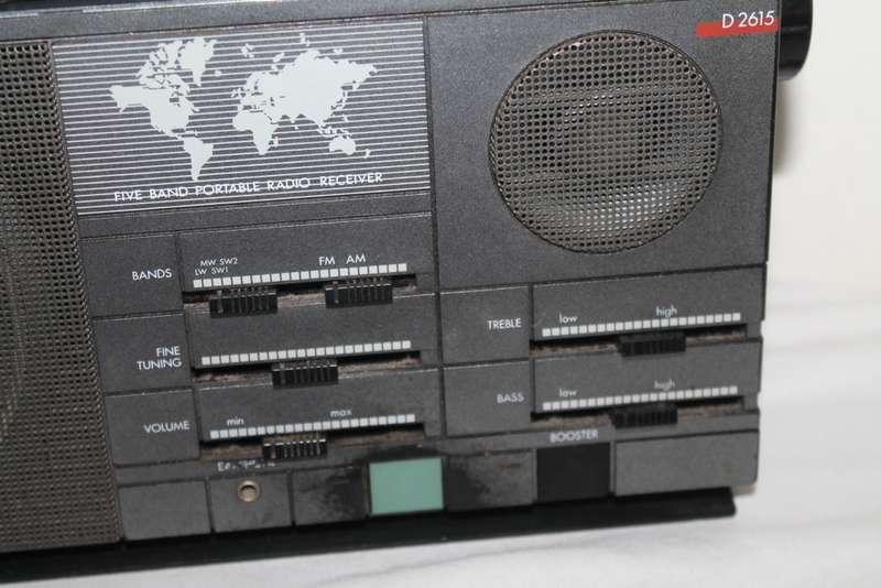 Phillips D 2615 Portable Radio