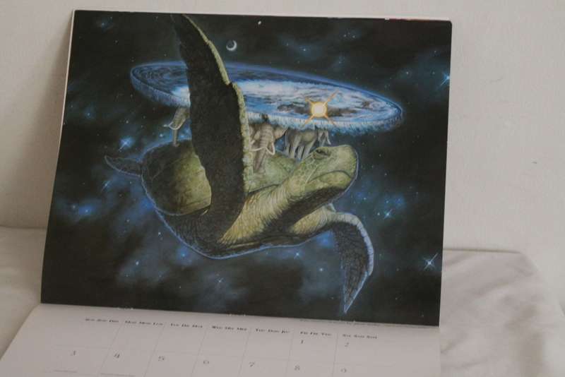 Terry Pratchett`s Discworld 2001 Collector`s Edition Calendar