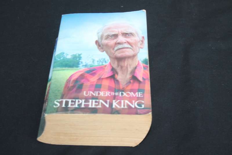Stephen King Under the dome