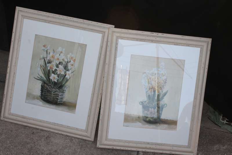 2 Framed Pictures behind Glass