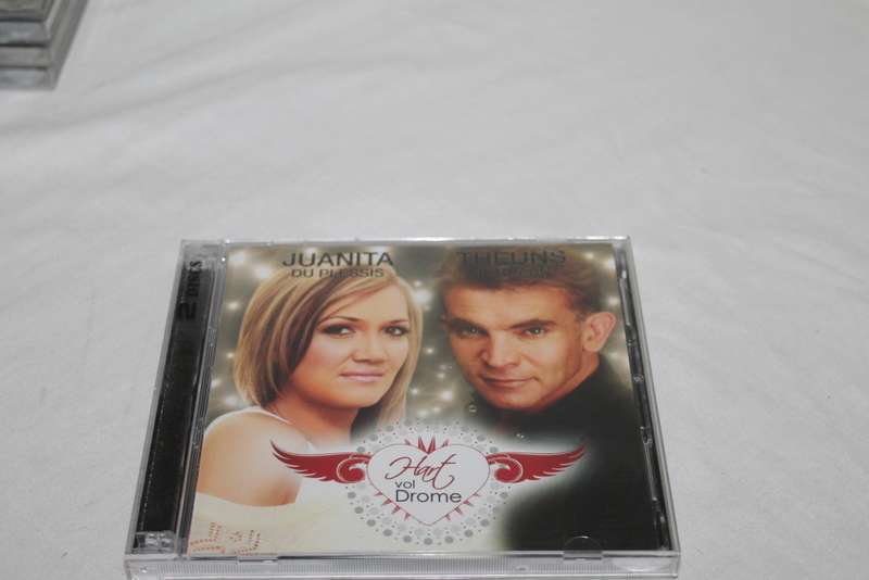 Juanita and Theuns Hart vol drome