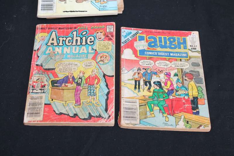 5 Archie Digest Comic books
