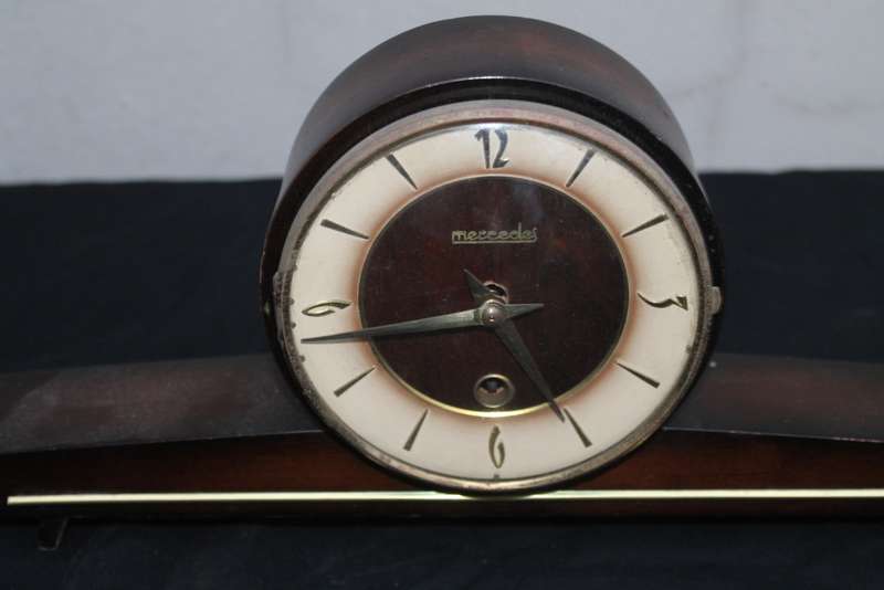 Mercedes Mantle Clock