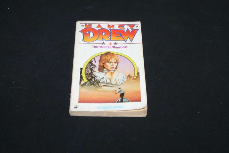 Carolyn Keene Nancy Drew The Haunted Showboat