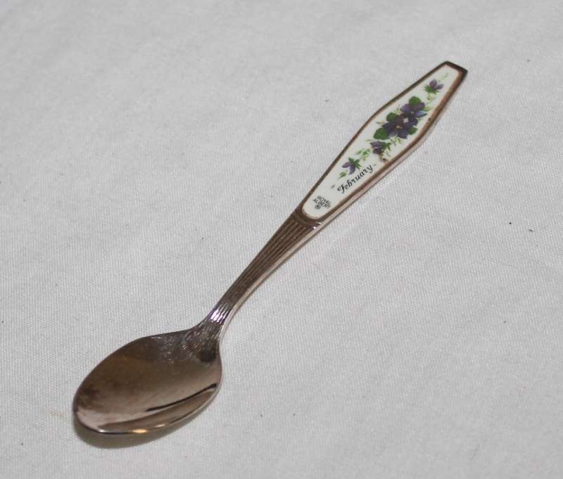 Royal Albert Boxed Cake spoon February