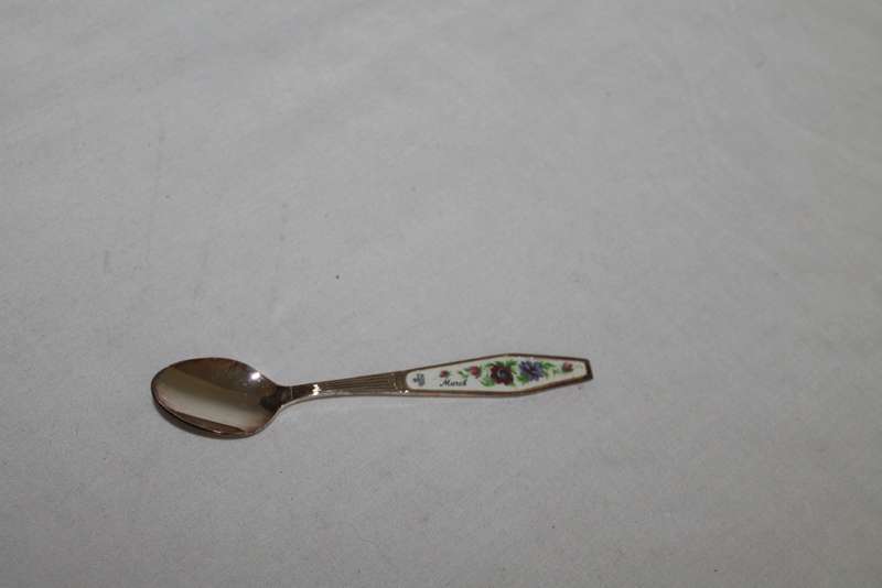 Royal Albert Cake spoon March