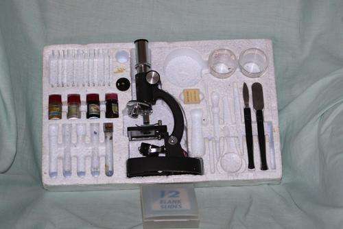 Microscope