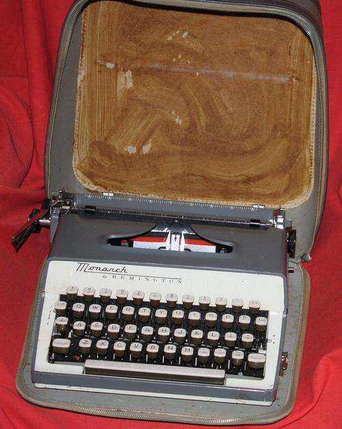 Remmington Monach Typewritter 1950's