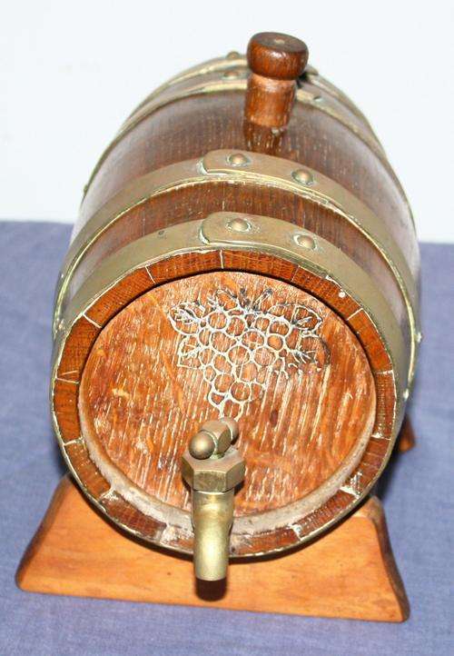 Small Oak Wine Barrel