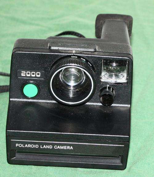 Polaroid Land camera 2000