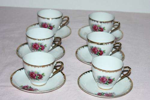 Set of 6 Miniture Tea Cups and Saucers