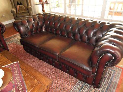 Chesterfield Lounge Suite