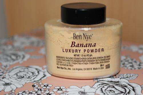 Kim Kardashian's Ben Nye Luxury *Banana Powder !!  ***FREE Shipping***