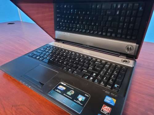 Asus N61J Laptop | No charger - does not turn on