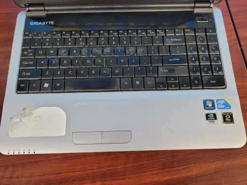 Gigabyte Q1585N | No charger, dead battery